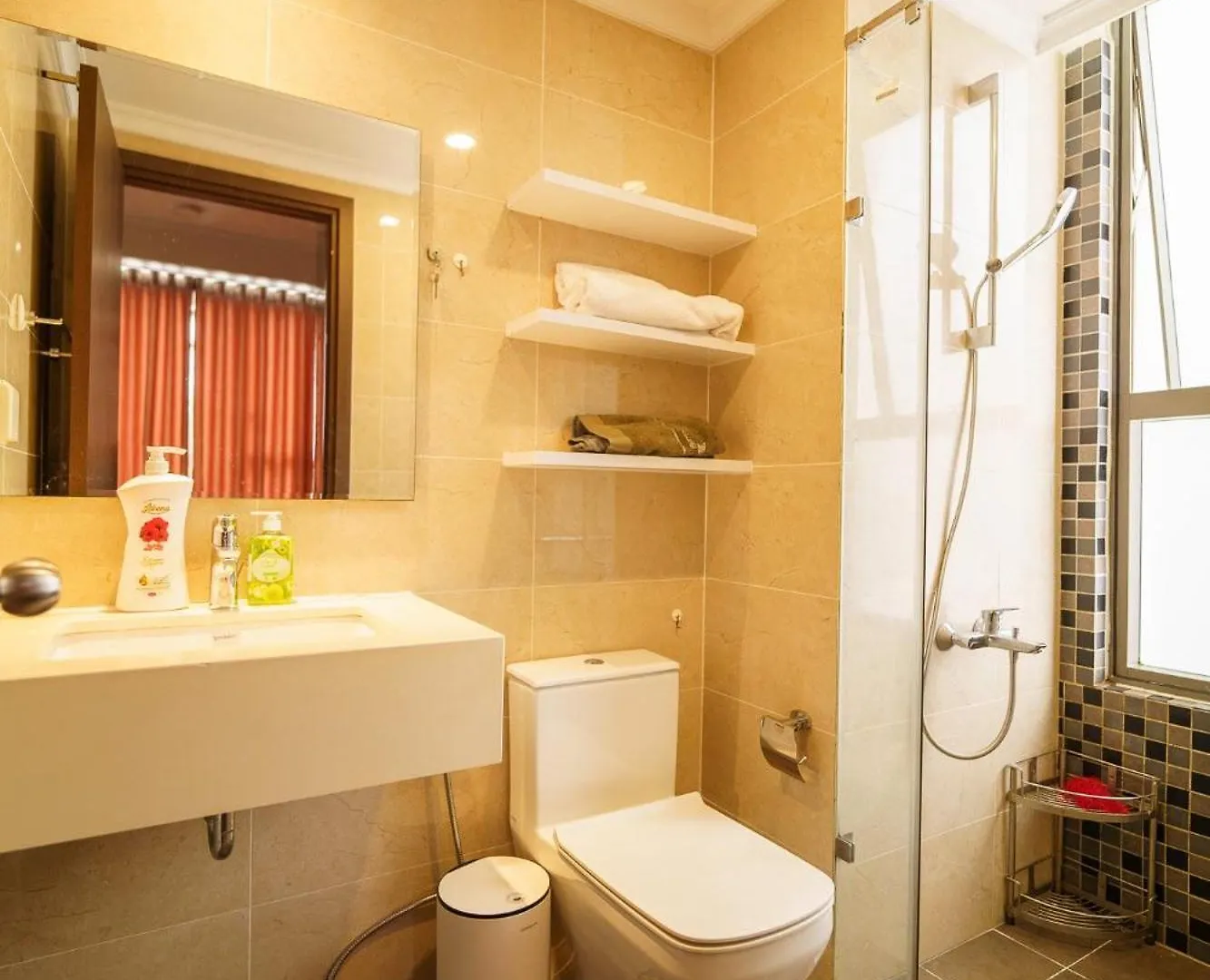 Can Ho Cao Cap The Tresor So 39 Ben Van Don, Phuong 13 Quan 4, Tp Ho Chi Minh Apartment